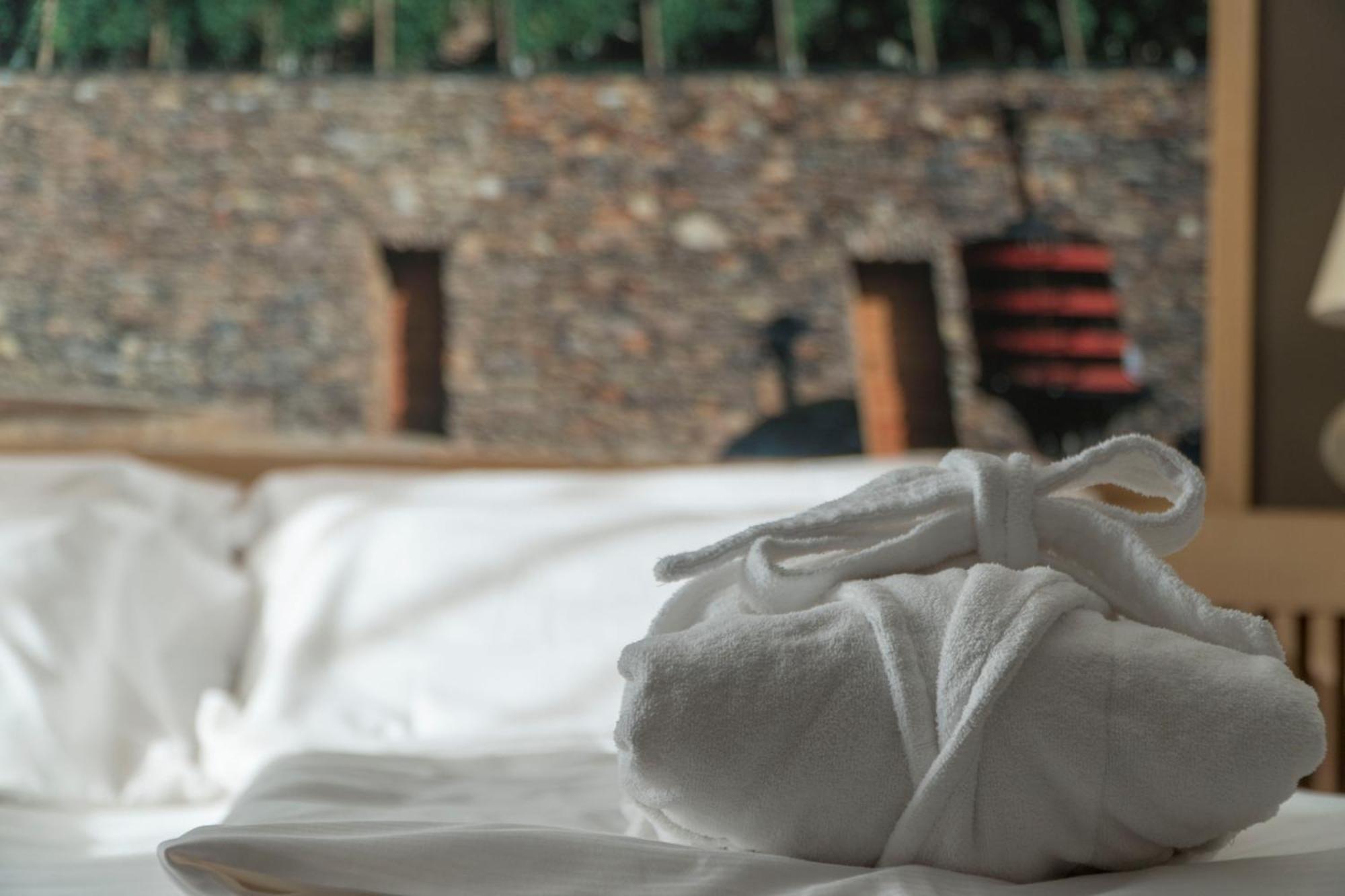 Wine Hotel Retici Balzi Poggiridenti Екстер'єр фото